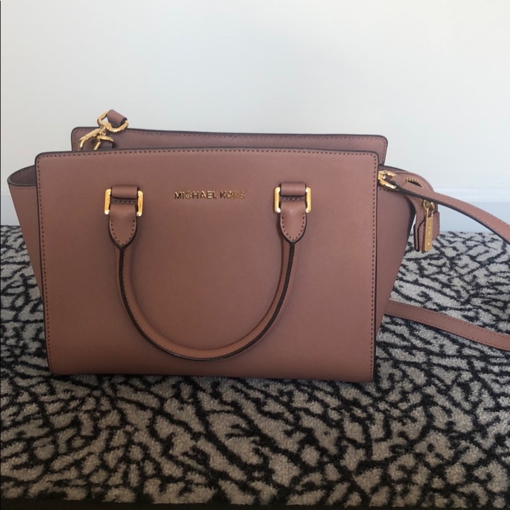 Michael kors purse